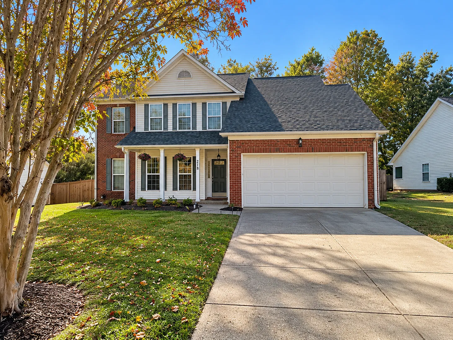 3 bed, 2.5 bath, 1989 sqft, $1,945 — Photo 1