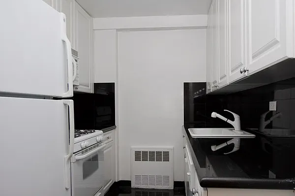 Rented by GoodRock Realty | media 33