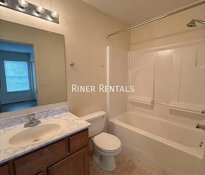2412 Millwood Loop — Photo 12