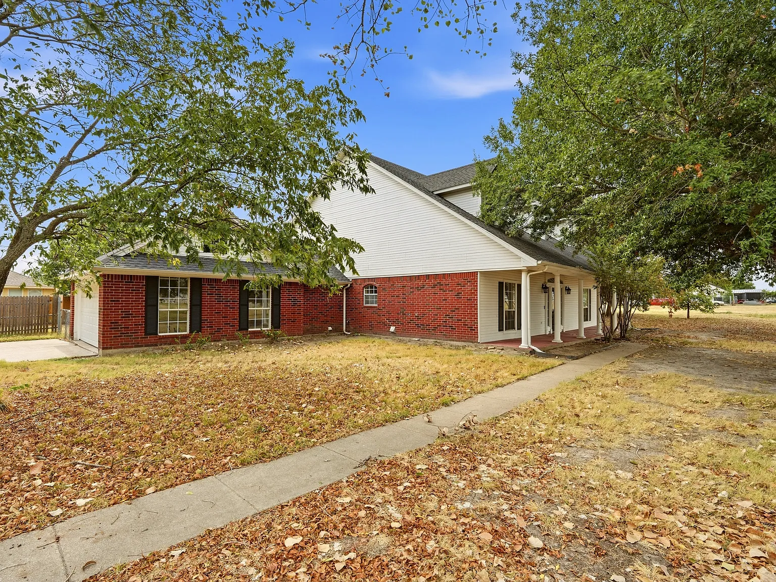 4 bed, 3.5 bath, 3073 sqft, $3,195 — Photo 2