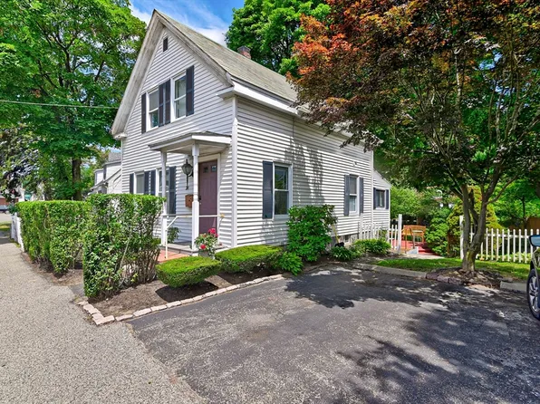 211 Copeland St, Quincy, MA 02169