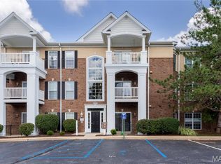 13101 Mill Crossing Ct APT 302, Saint Louis, MO 63141