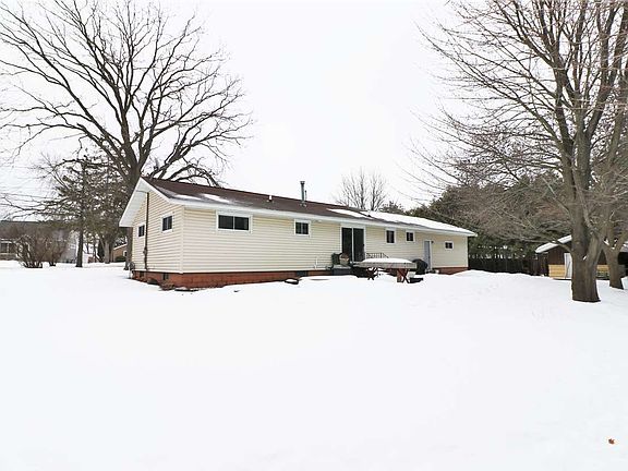 2nd image of 2902 Teal Ave