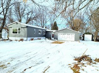 117 Main St, Absaraka, ND 58002