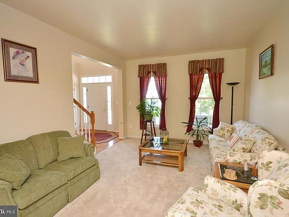 3rd image of 17219 Greenwood Dr