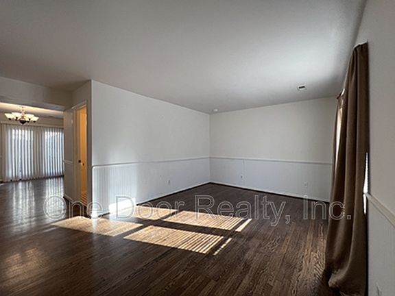 2nd image of 285 Merrimac Trl APT 4