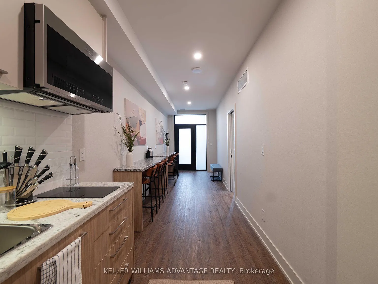 3 bed, $5,050 — Photo 3