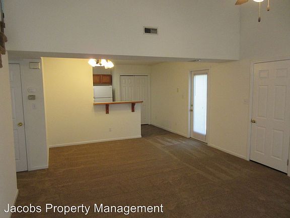 2nd image of 5001 Carrieridge Dr