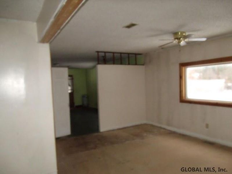 4th image of 219 MOUNTAIN LAKE SOUTH SHORE R
