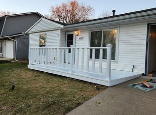 4037 W Hillmont Rd, Peoria, IL 61615