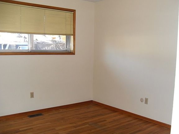 4th image of 15667 SE Thorville Ave
