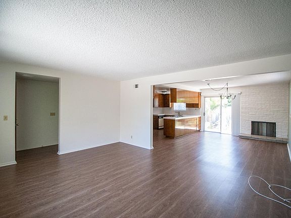 4th image of 6155 Kauffman Ave