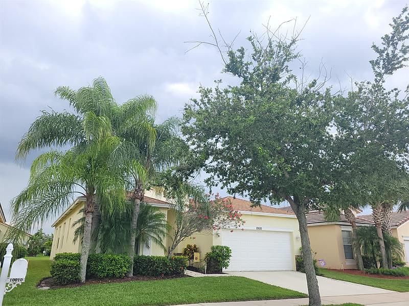 2nd image of 10010 SW Stonegate Dr