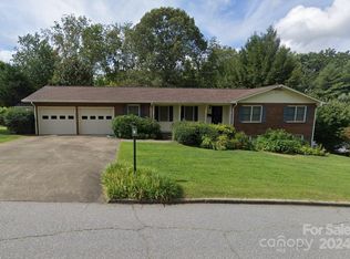 284 Wood Lily Dr, Canton, NC 28716