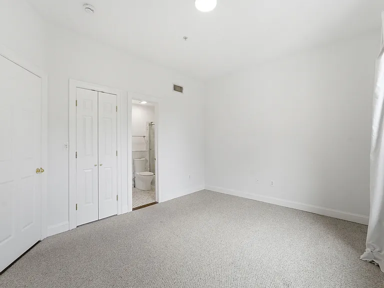 1340 Q St NW #23 — Photo 8