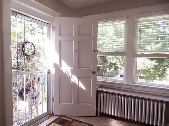 4th image of 416 Minnieford Ave