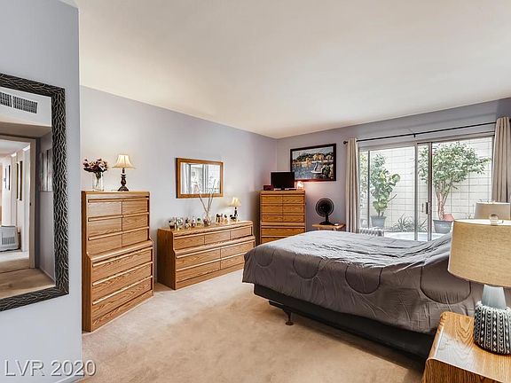 4th image of 3508 Victory Ave