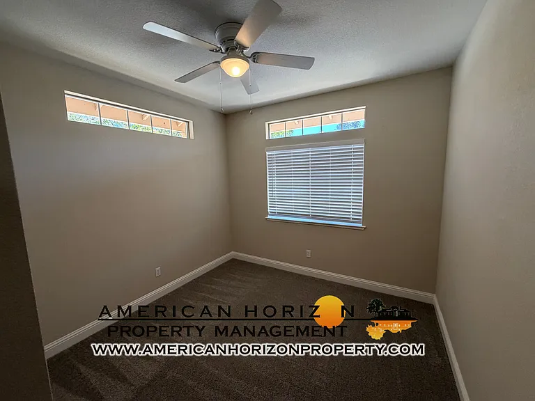 401 Cromwell Ct — Photo 20