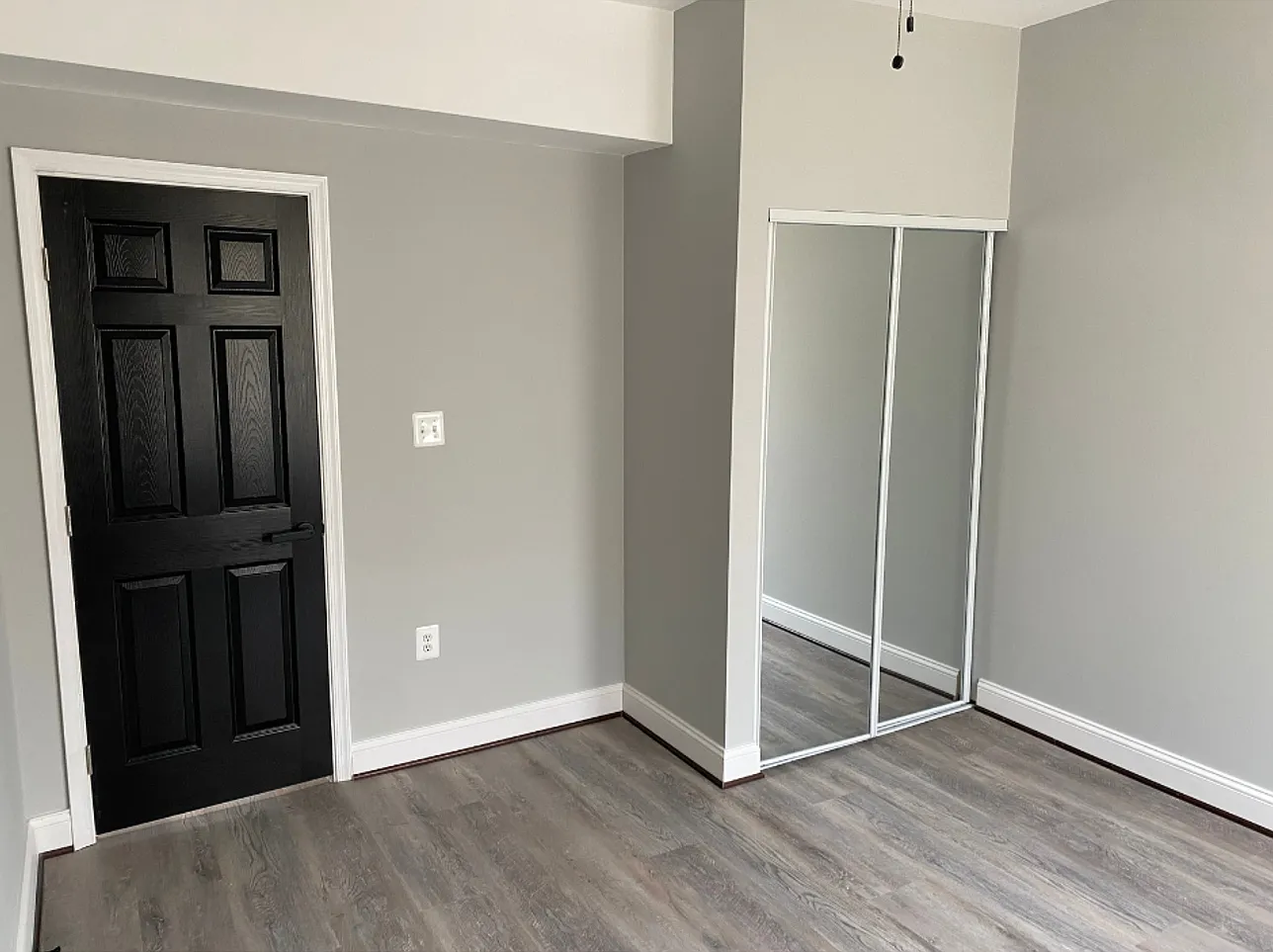 3523 Edmondson Avenue $750 Available Room (Private Bath) — Photo 4