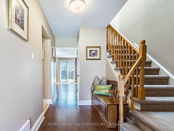 2nd image of 3016 Rymal Rd
