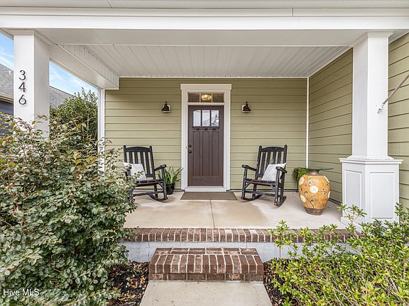 5th image of 346 Hanover Lakes Drive