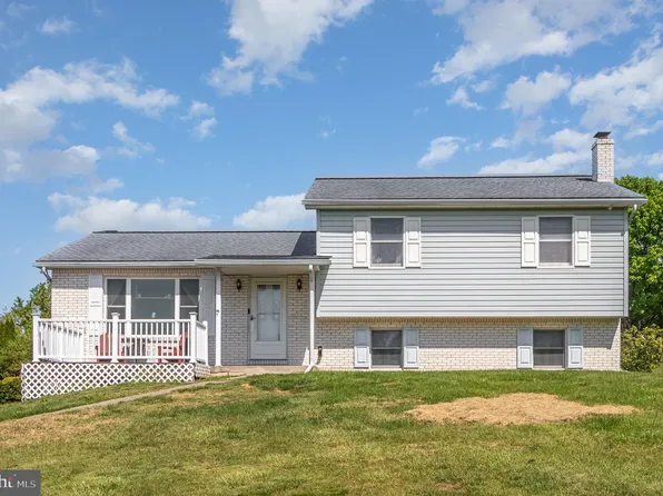 24 Hilltop Rd, Halifax, PA 17032