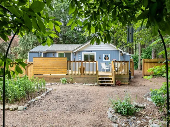 6124 Willow Pl, Maple Falls, WA 98266