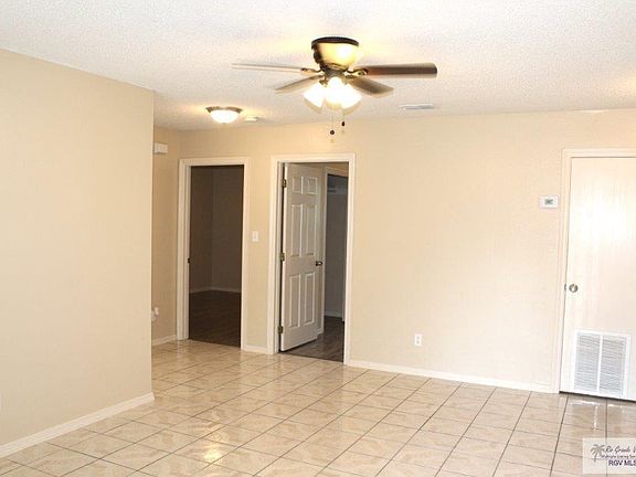 3rd image of 1525 1/2 Findley St
