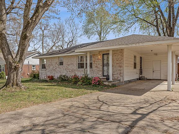 2nd image of 703 Valley Dr
