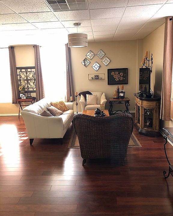 1st image of 801 6th St N APT 5
