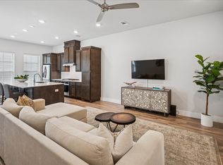 1020 Cavour Pl, Dallas, TX 75204