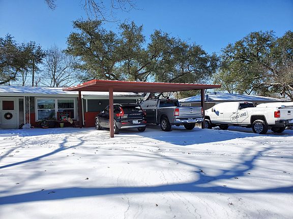 2nd image of 522 Blakeley Dr