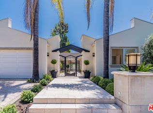 480 N Robinwood Dr, Los Angeles, CA 90049