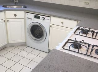 612 Harrison St APT 2S, Oak Park, IL 60304