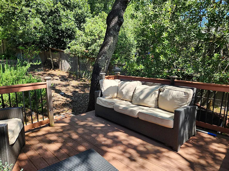 1625 Los Olivos Rd — Photo 32