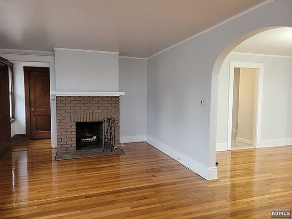 4th image of 300 Parker Ave Floor 2