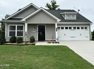 1337 Paul Lankford Dr, Maryville, TN 37801