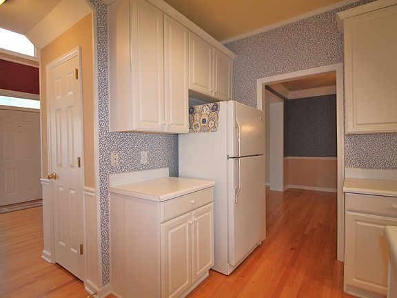 3rd image of 6701 Cold Stream Dr