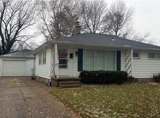 65 Brauncroft Ln, Amherst, NY 14226