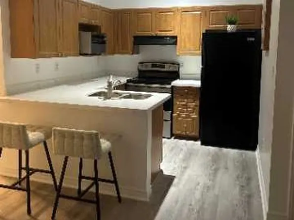 1483 Maple Ave #408, Milton, ON L9T 0B6