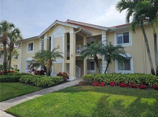 7766 Emerald Cir #R-201, Naples, FL 34109