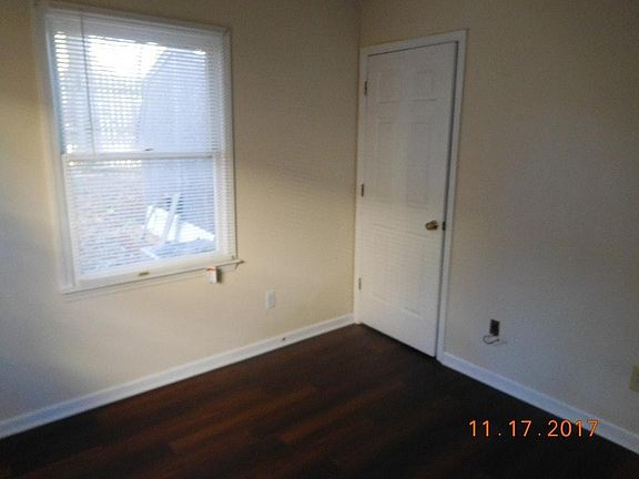 5th image of 220 Welch Ave #A