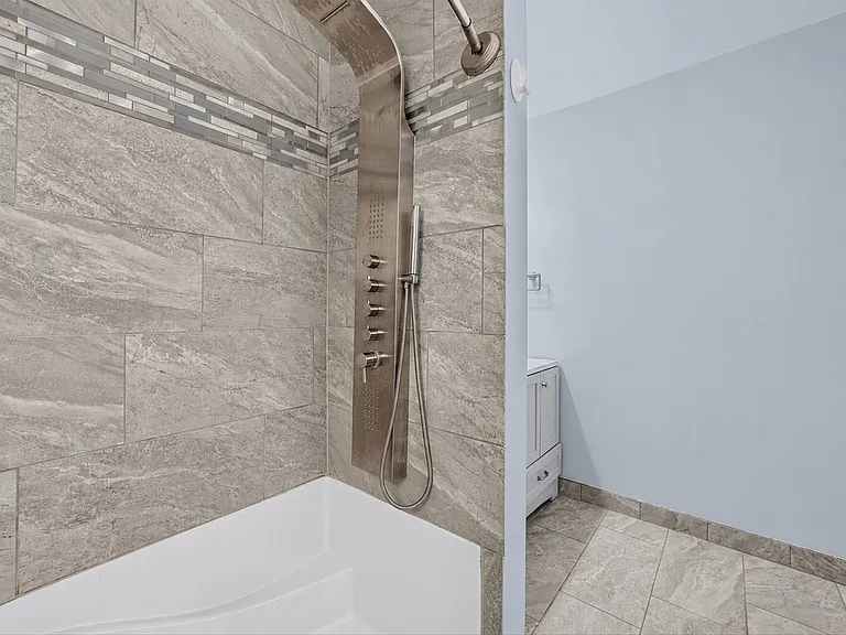 3187 Turnberry Dr — Photo 46