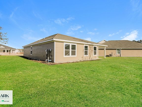 5th image of 560 Riverwalk Cir