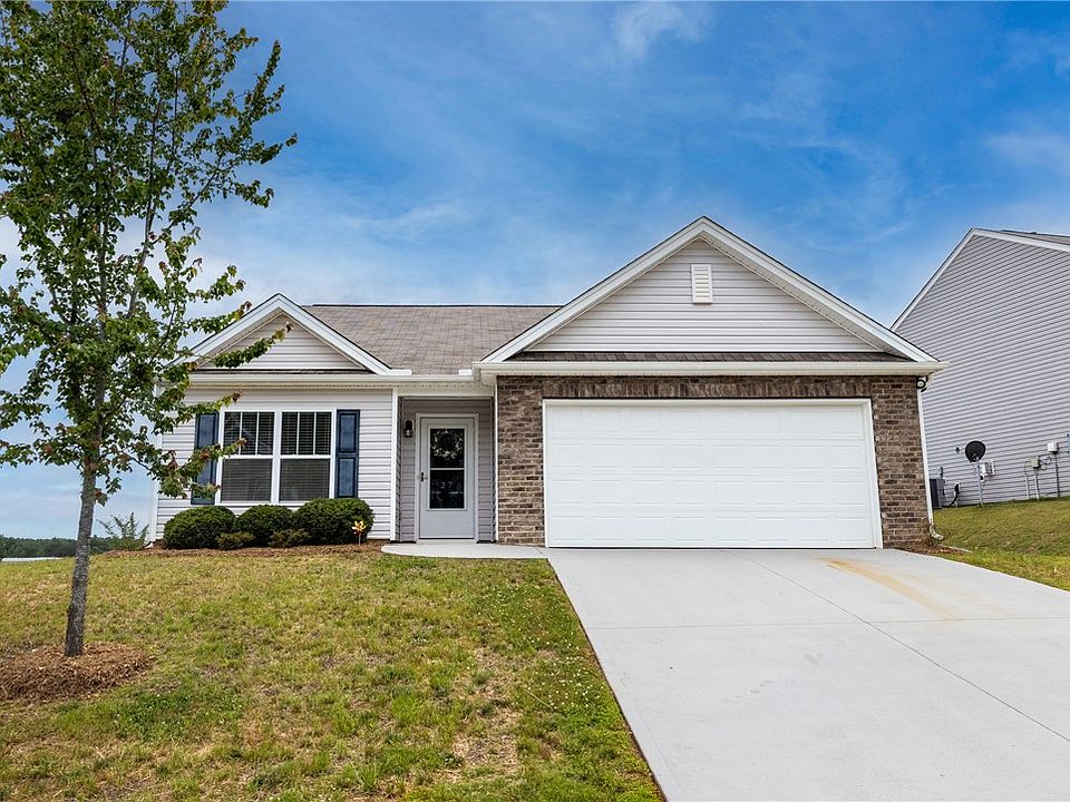 1st image of 27 Karkinnen Ct