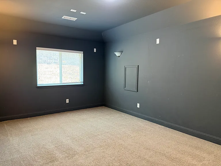 2417 Kingsgate Dr — Photo 38