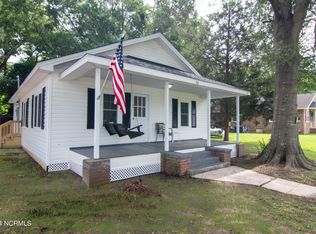 34 N Charlotte St, Willard, NC 28478