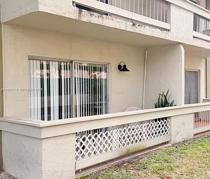 9360 SW 87th Ave #N5 — Photo 11