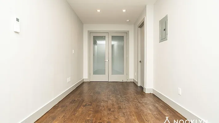 Rented by Nooklyn NYC LLC | media 17