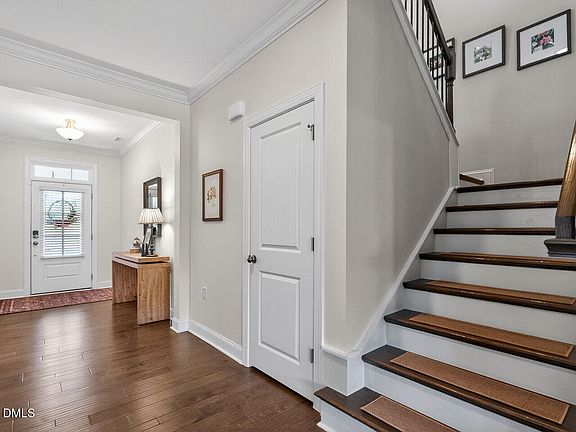 5th image of 309 Toadstool Trl